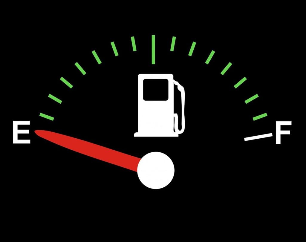 ¿Dejas que tu depósito llegue a la reserva de combustible?
